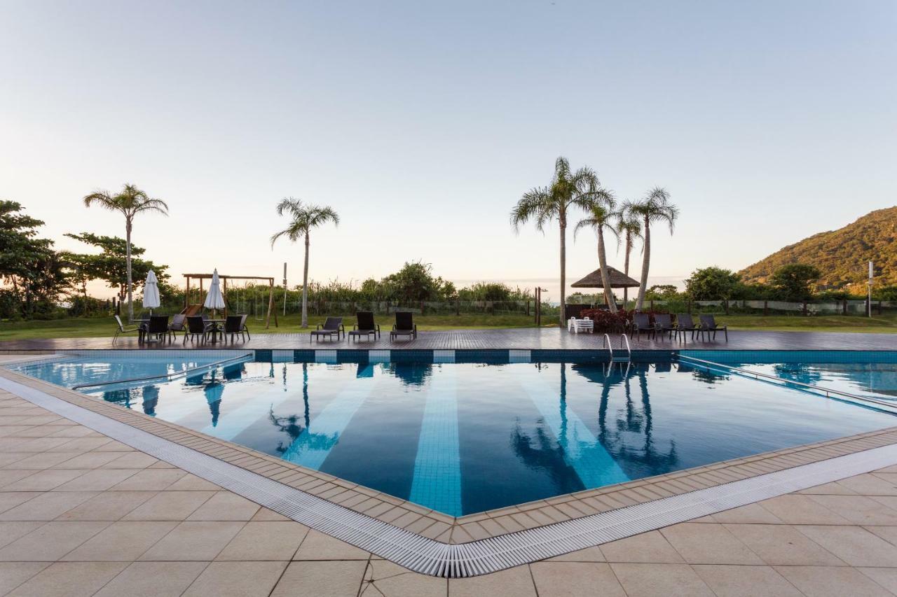 Apartamento Com 4 Suites Pe Na Areia Florianópolis Dış mekan fotoğraf